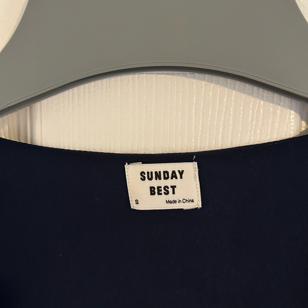 Aritzia Sunday Best Kimberly Blouse - Picture 4 of 6